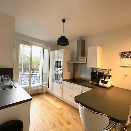 Cosy Flat With Park View & Olympic Tickets * Paryż