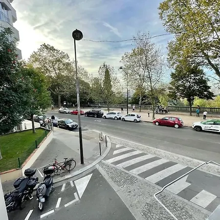 Apartament Cosy Flat With Park View & Olympic Tickets Paryż